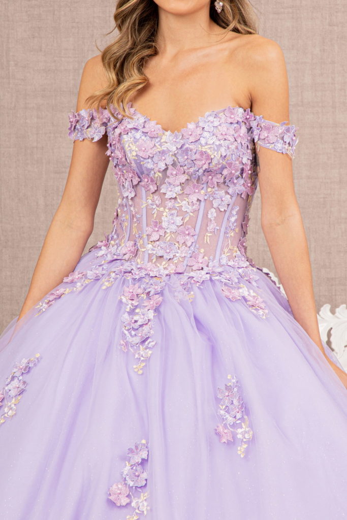 ثوب Quinceanera شبكي مزين بالزهور ثلاثي الأبعاد مع ذيل طويل