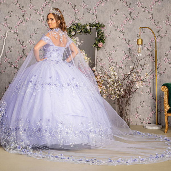 ثوب Quinceanera شبكي مزين بالزهور ثلاثي الأبعاد مع كيب شبكي طويل