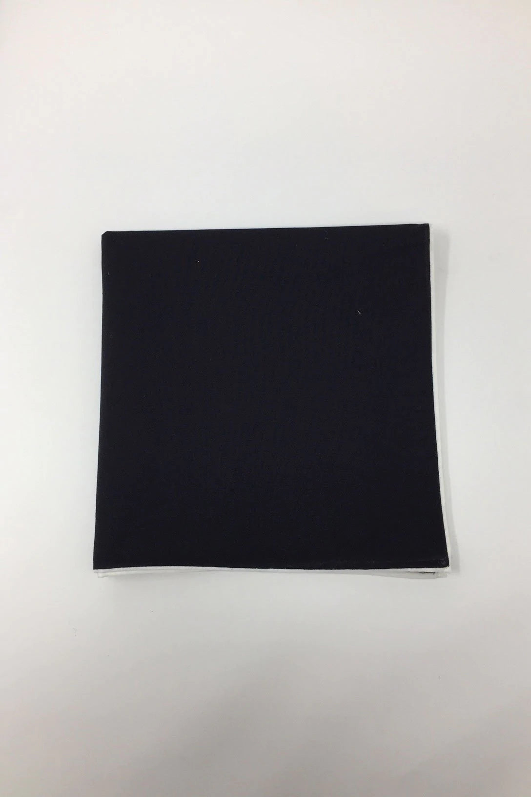 Border Pocket Square