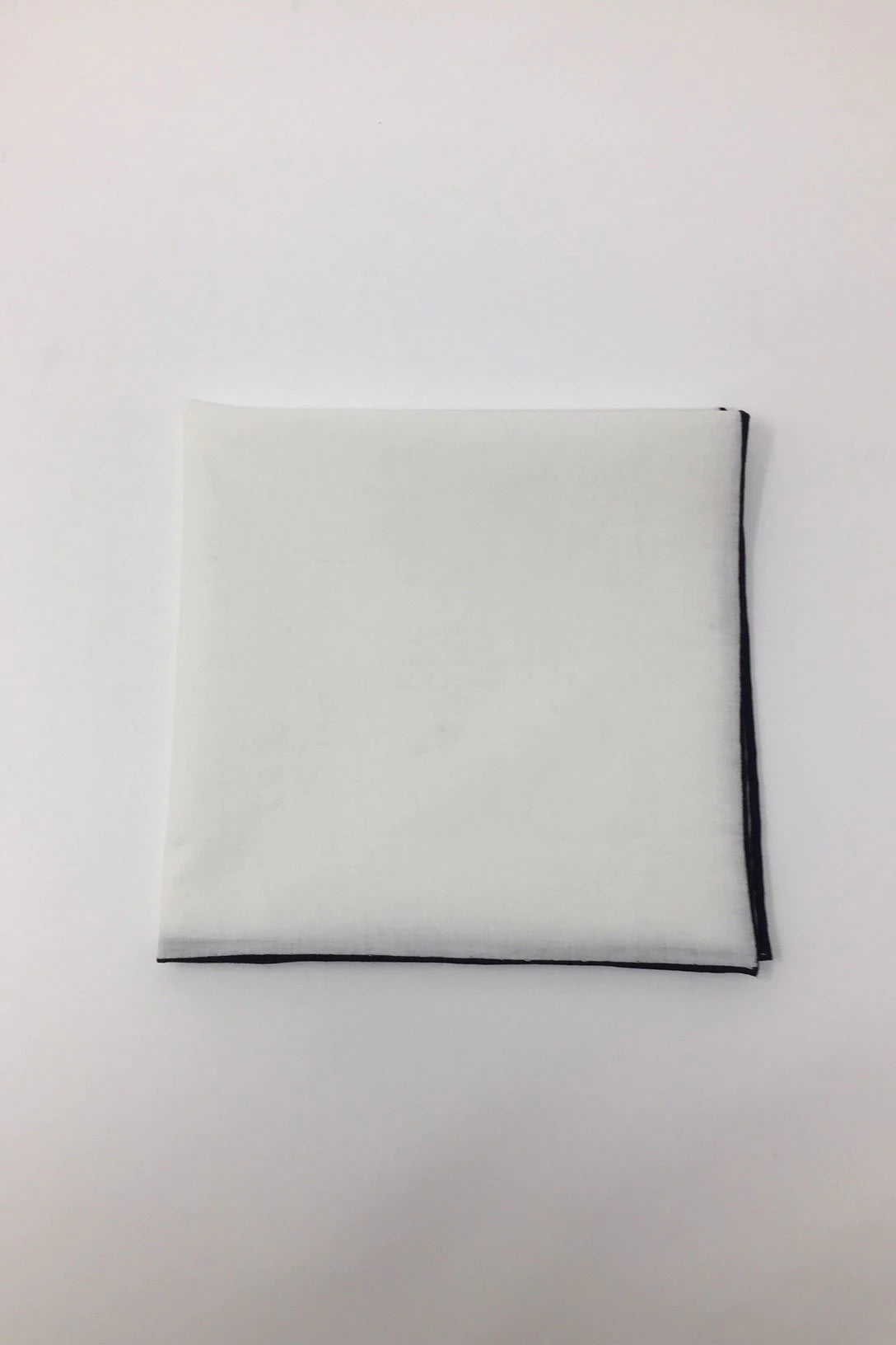 Border Pocket Square